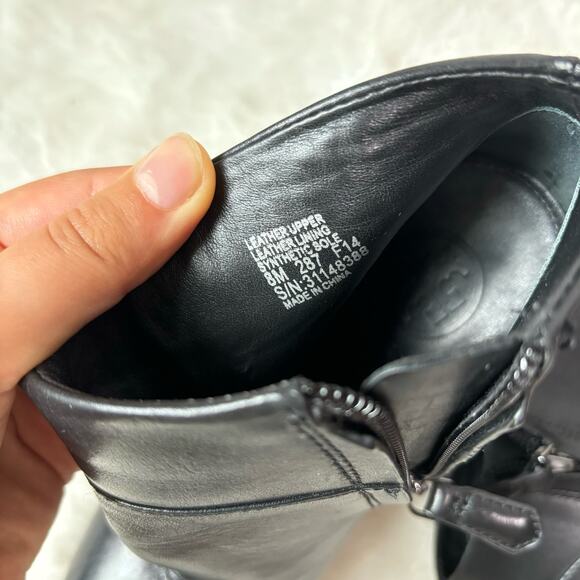 Tory Burch Almond Toe Black Leather Booties Size 8 - Picture 5 of 7